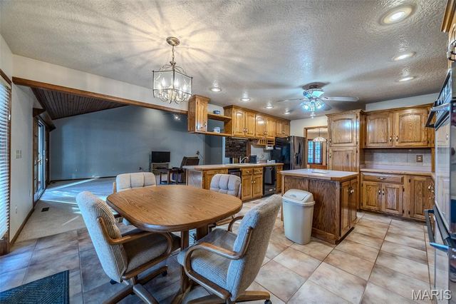 25670 Open Ridge Lane, Lebanon, MO 65536