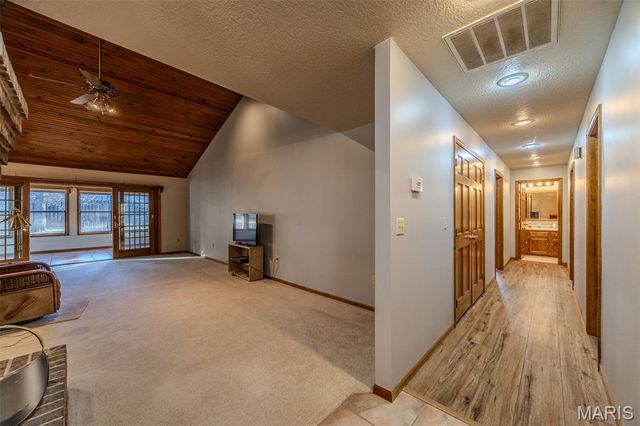 25670 Open Ridge Lane, Lebanon, MO 65536