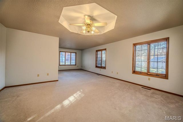 25670 Open Ridge Lane, Lebanon, MO 65536