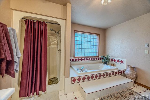 25670 Open Ridge Lane, Lebanon, MO 65536