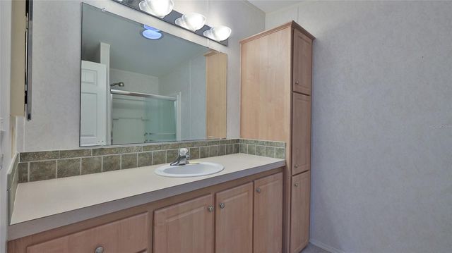 415 SIOUX BOULEVARD, Oak Hill, FL 32759