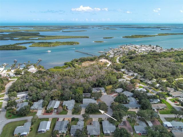 415 SIOUX BOULEVARD, Oak Hill, FL 32759