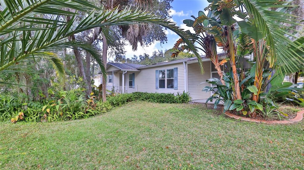 415 SIOUX BOULEVARD, Oak Hill, FL 32759