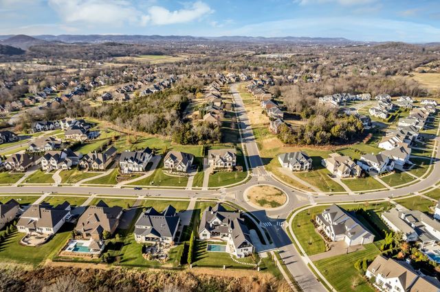 1931 Parade Dr, Brentwood, TN 37027