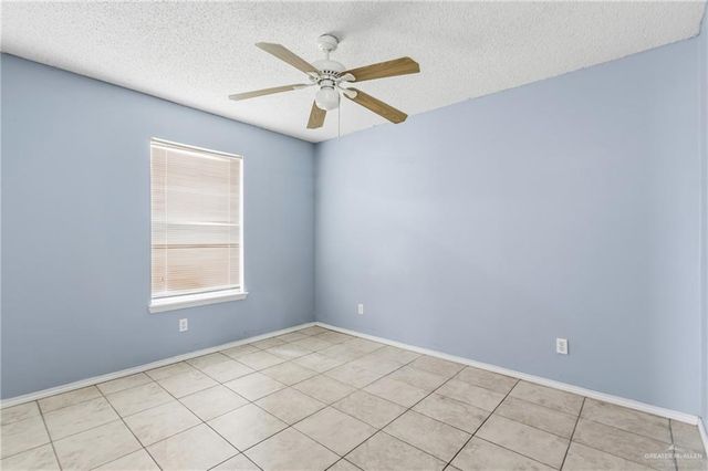 2246 Llano Grande Lane, Edinburg, TX 78542