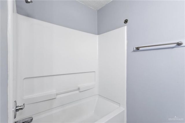 2246 Llano Grande Lane, Edinburg, TX 78542