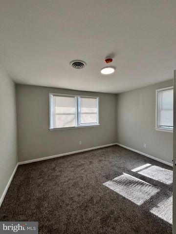 162 KINSLEY RD, Pemberton, NJ 08068