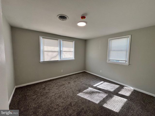 162 KINSLEY RD, Pemberton, NJ 08068