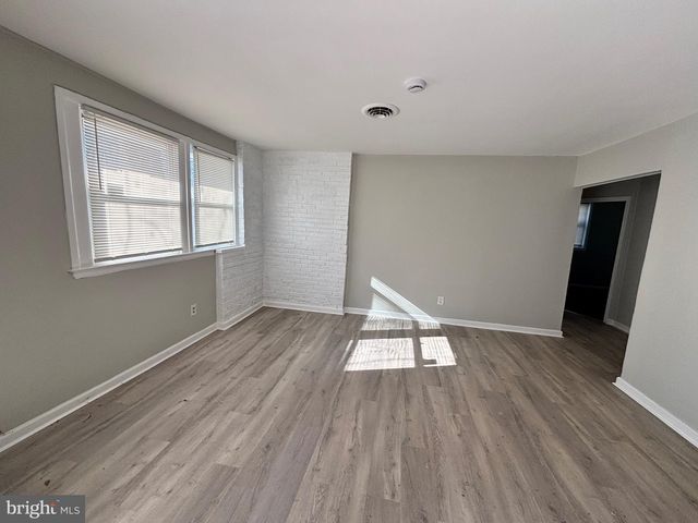 162 KINSLEY RD, Pemberton, NJ 08068