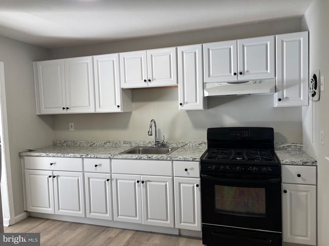 162 KINSLEY RD, Pemberton, NJ 08068