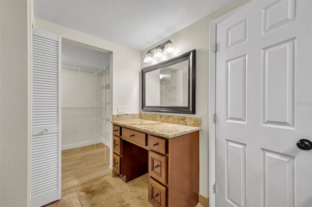 249 W LAKE FAITH DRIVE 205, Maitland, FL 32751