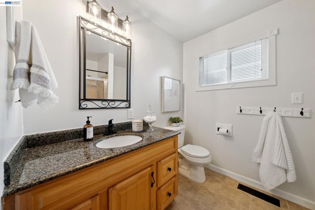 7747 Desertwood Ln, Pleasanton, CA 94588