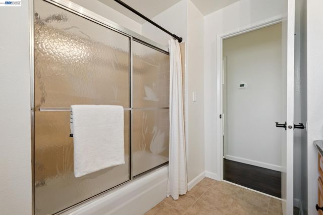 7747 Desertwood Ln, Pleasanton, CA 94588