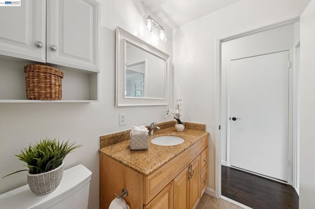 7747 Desertwood Ln, Pleasanton, CA 94588