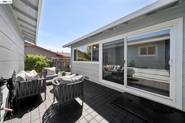7747 Desertwood Ln, Pleasanton, CA 94588