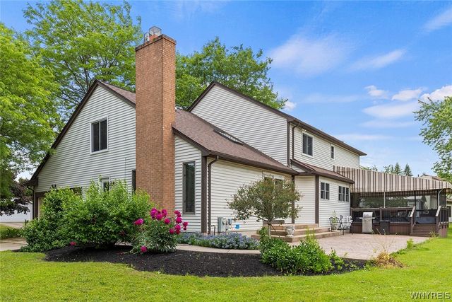 7 Opal Court, Amherst, NY 14051