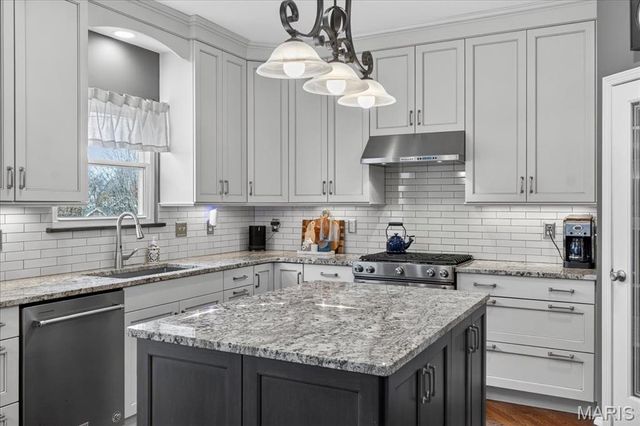 1249 Arbor Bluff Circle, Ballwin, MO 63021