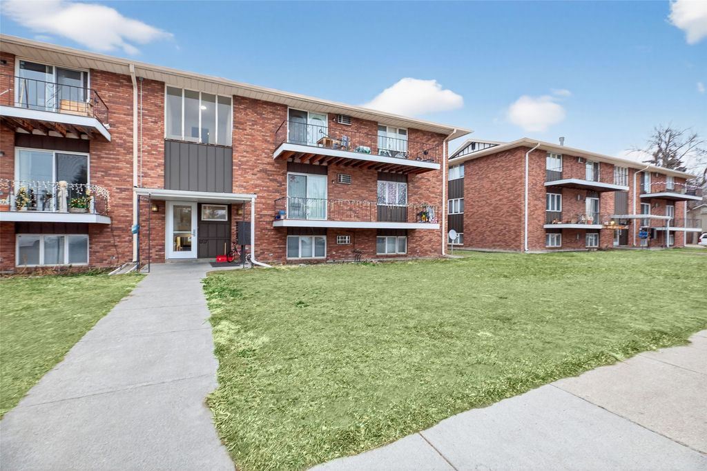 1721 9th Avenue S, Great Falls, MT 59405 photo 2