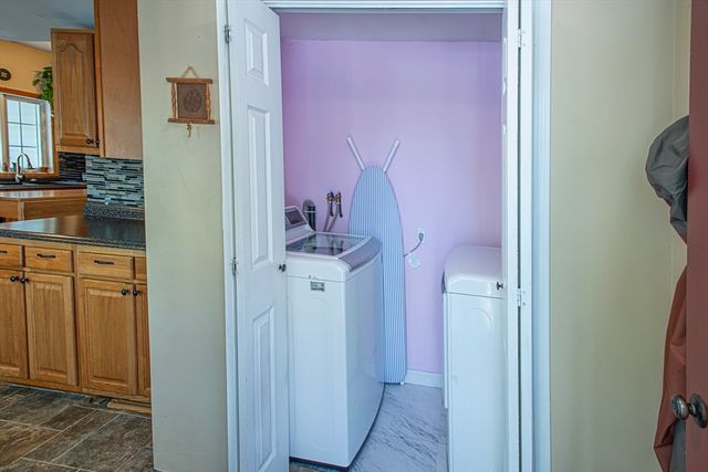 107 Lyman St, South Hadley, MA 01075
