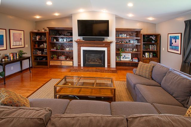 107 Lyman St, South Hadley, MA 01075