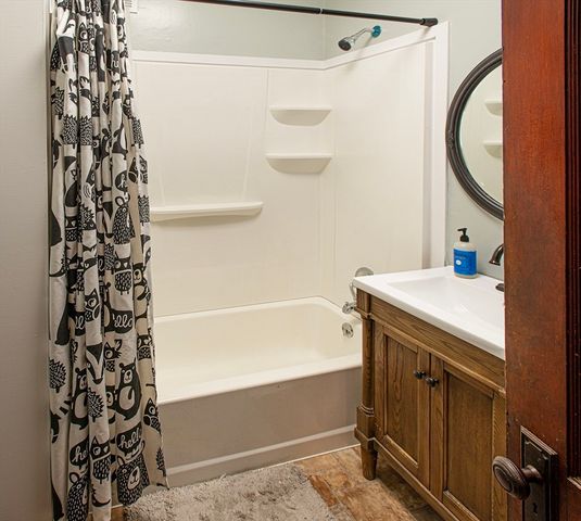 107 Lyman St, South Hadley, MA 01075