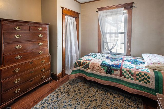 107 Lyman St, South Hadley, MA 01075