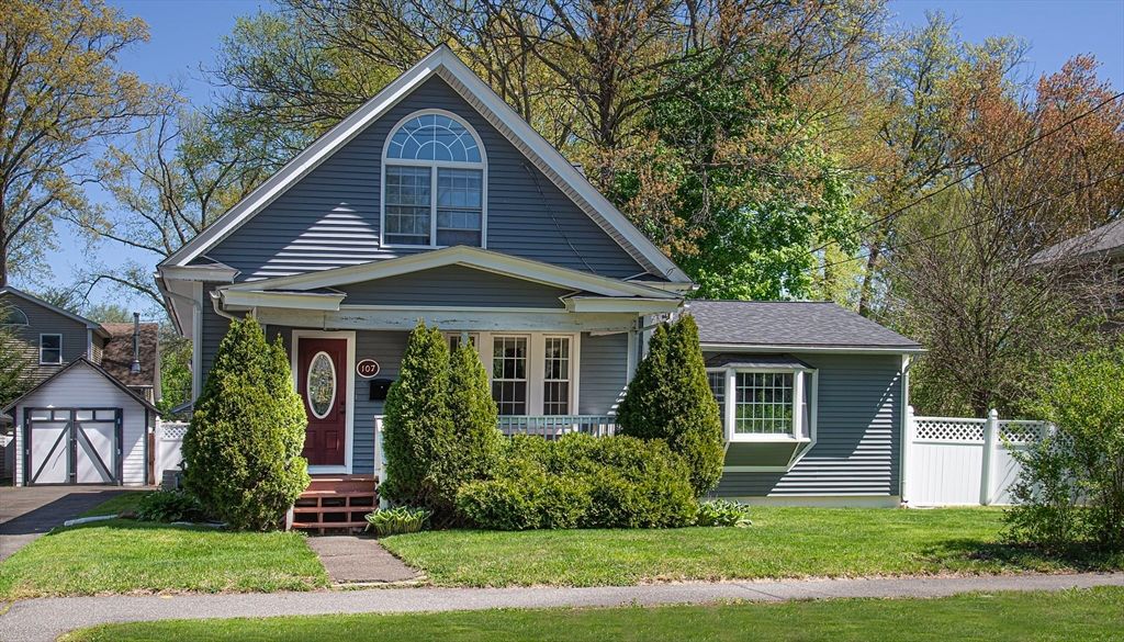 107 Lyman St, South Hadley, MA 01075