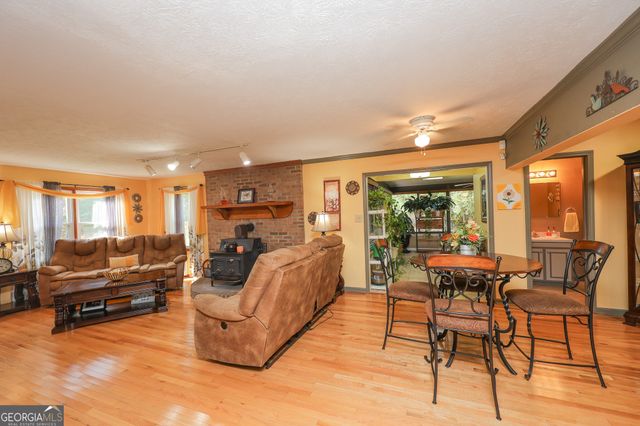 1142 Hammett Road, Lagrange, GA 30241