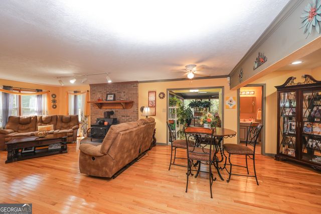 1142 Hammett Road, Lagrange, GA 30241