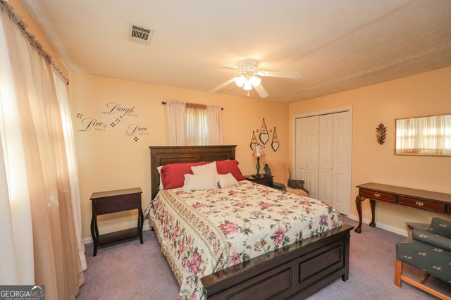 1142 Hammett Road, Lagrange, GA 30241