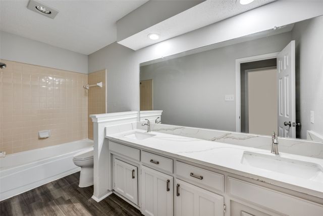 3657 Village Green Drive, Grand Prairie, TX 75052