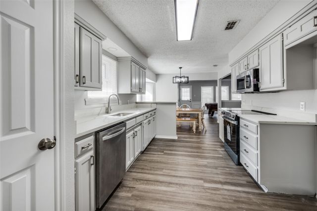 3657 Village Green Drive, Grand Prairie, TX 75052