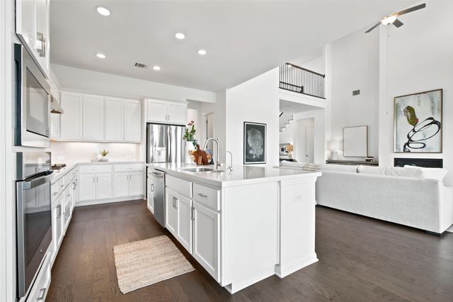 1108 Trevi Fontana DR, Leander, TX 78641