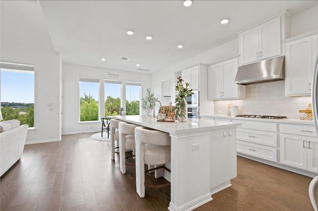 1108 Trevi Fontana DR, Leander, TX 78641