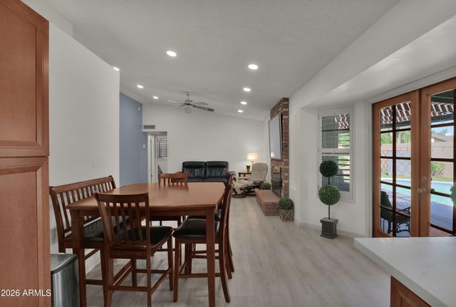 8832 E FRIESS Drive, Scottsdale, AZ 85260