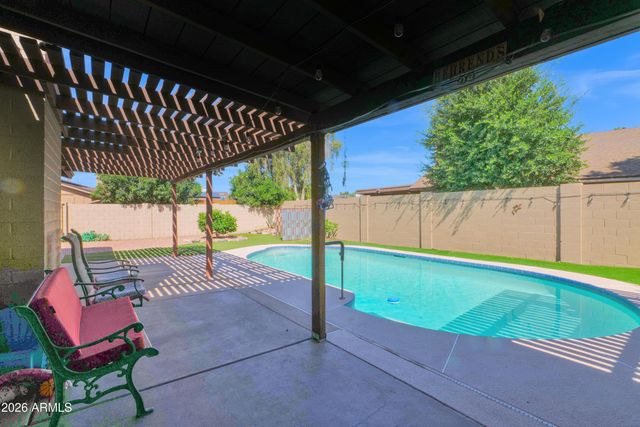 8832 E FRIESS Drive, Scottsdale, AZ 85260