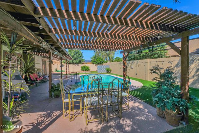8832 E FRIESS Drive, Scottsdale, AZ 85260
