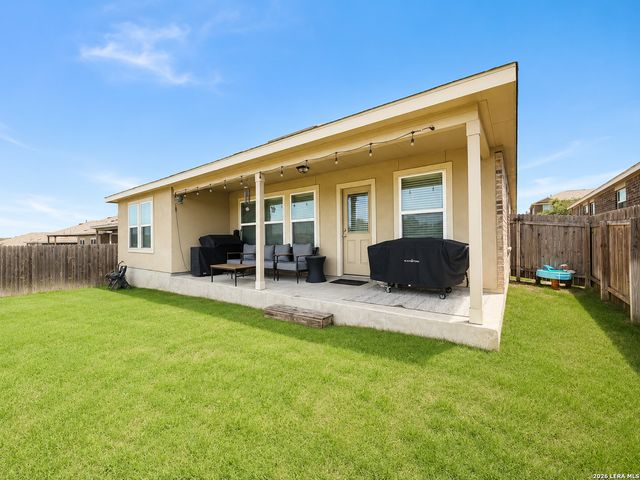 5549 Black Walnut, Bulverde, TX 78163