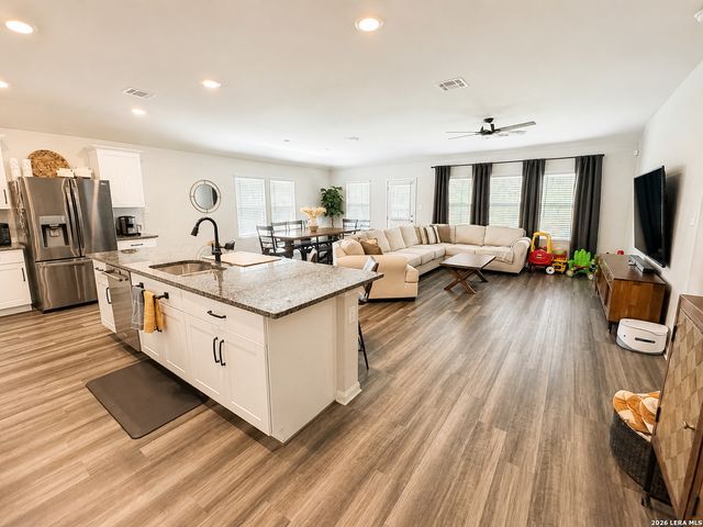 5549 Black Walnut, Bulverde, TX 78163