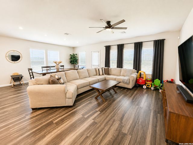 5549 Black Walnut, Bulverde, TX 78163