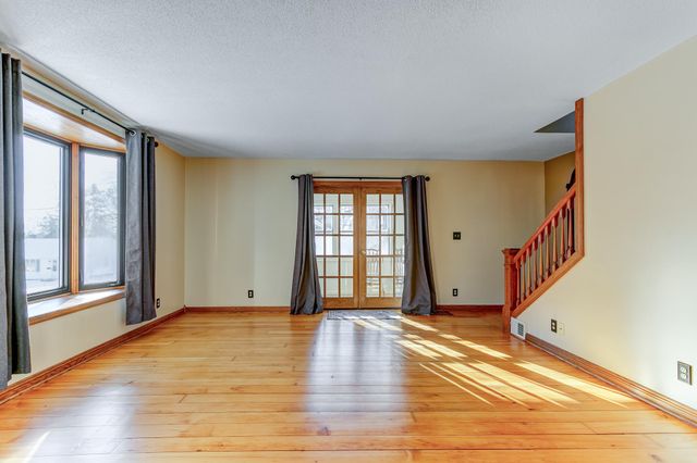 414 Saint Croix Avenue W, Stillwater, MN 55082