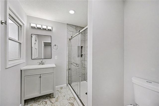 1933 N 83rd Terrace, Kansas City, KS 66112