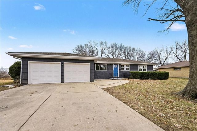 1933 N 83rd Terrace, Kansas City, KS 66112