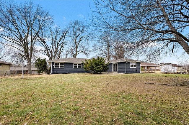 1933 N 83rd Terrace, Kansas City, KS 66112