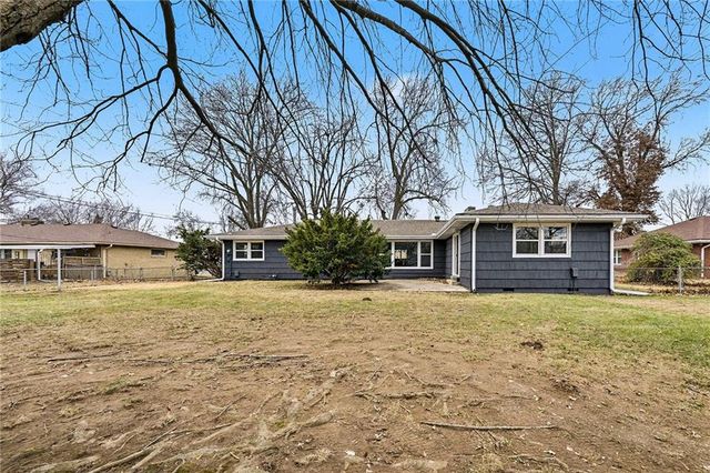 1933 N 83rd Terrace, Kansas City, KS 66112