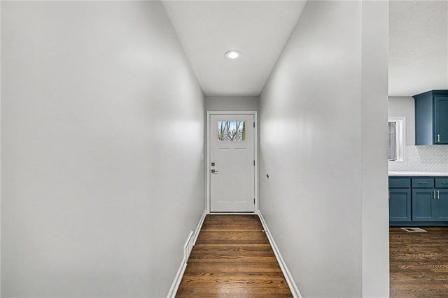 1933 N 83rd Terrace, Kansas City, KS 66112