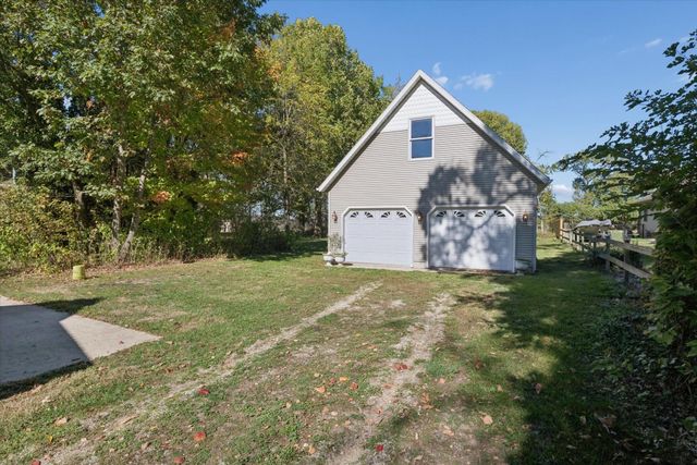 23684 N Shore Drive, Ontwa Twp, MI 49112