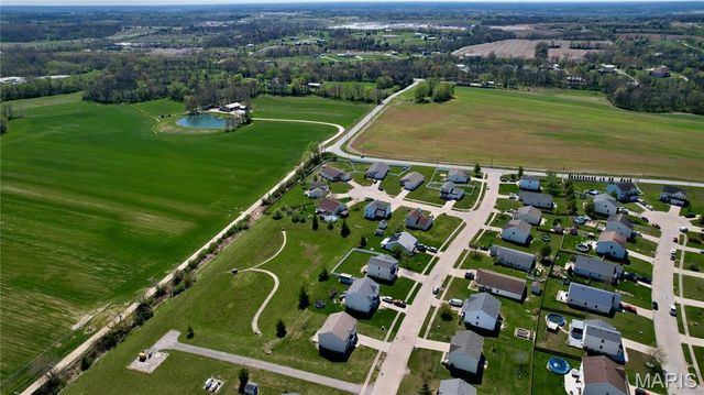 460 Creek Bend Drive, Moscow Mills, MO 63362
