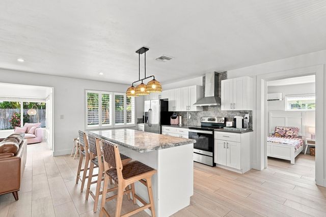 807 SE 9 Terrace, Deerfield Beach, FL 33441