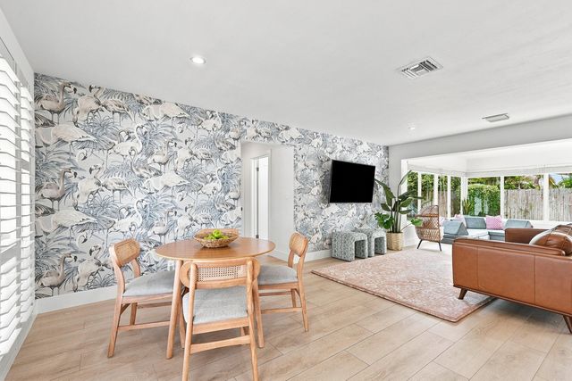 807 SE 9 Terrace, Deerfield Beach, FL 33441